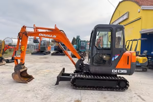 Mini escavatore DOOSAN DH35