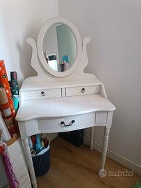 Toeletta e sedia maison du monde