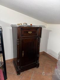 Comodini antiquariato