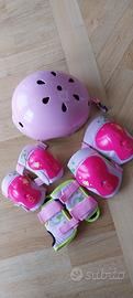 Casco e protezioni per bambina 