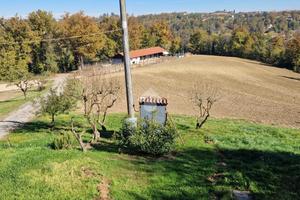 5 LOCALI A VILLAFRANCA D'ASTI