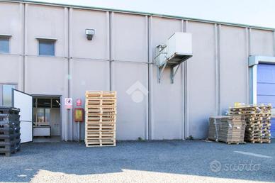 CAPANNONE A CASTELCOVATI