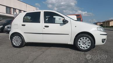 FIAT PUNTO BENZINA/METANO