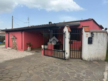 VILLA SINGOLA A ZAGAROLO