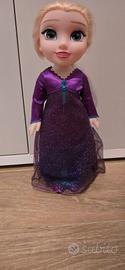 Elsa di Frozen 2 che canta