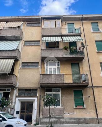 3 LOCALI A COSENZA
