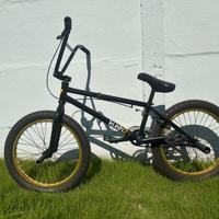 BMX  KUSH 2+ Freestyle.