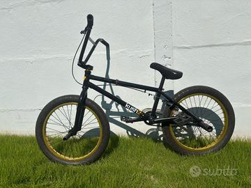BMX  KUSH 2+ Freestyle.