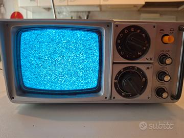 Tv portatile vintage Inno-hit TV 5 b primi anni 80
