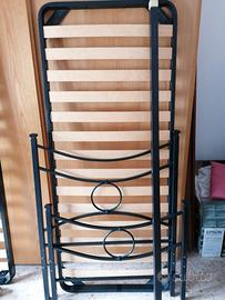 Letto singolo in ferro battuto