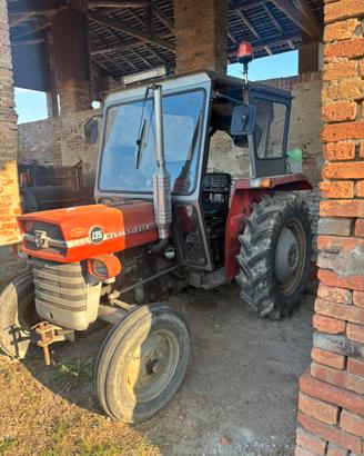 Trattore massey ferguson 135 (2RM)