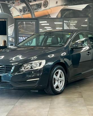 VOLVO S60 2.0 d4 Kinetic 190cv - IVA ESPOSTA