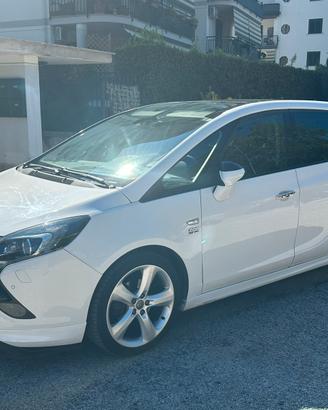 Opel zafira tourer