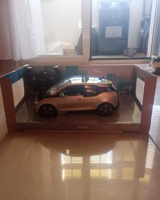 BMW i3 telecomandata 