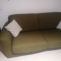 divano letto verde scuro 