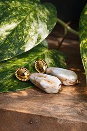 Orecchini effetto pietra naturale marmorizzata