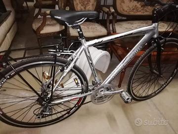 Bicicletta Bottecchia alta velocità