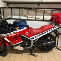 Honda VF 500 - 1986