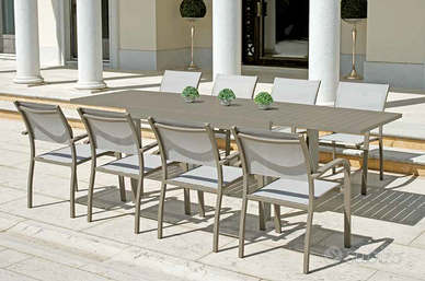 Tavolo Portoferraio con 8 sedie Viareggio