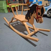 Cavalluccio a dondolo