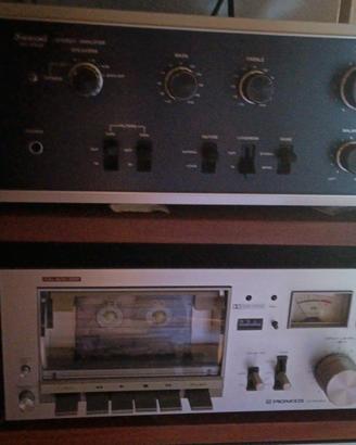 amplificatore. +. piastra cas.