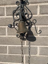 Campana con supporto