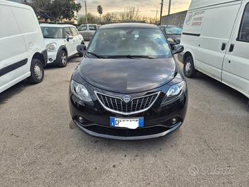 Lancia Ypsilon 1.0 FireFly 5 porte S&S Hybrid Ecoc