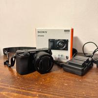 Sony Alpha 6000 + Obiettivo kit – Pari al nuovo