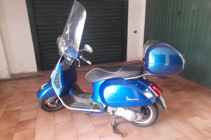 Vespa Gts ie 300