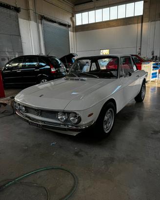 Lancia Fulvia coupe 1.3 S II serie 1972 d Moto