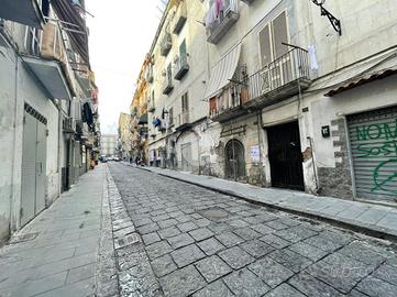 MONOLOCALE A TORRE DEL GRECO