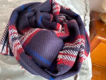 Sciarpona unisex    -    COME NUOVA