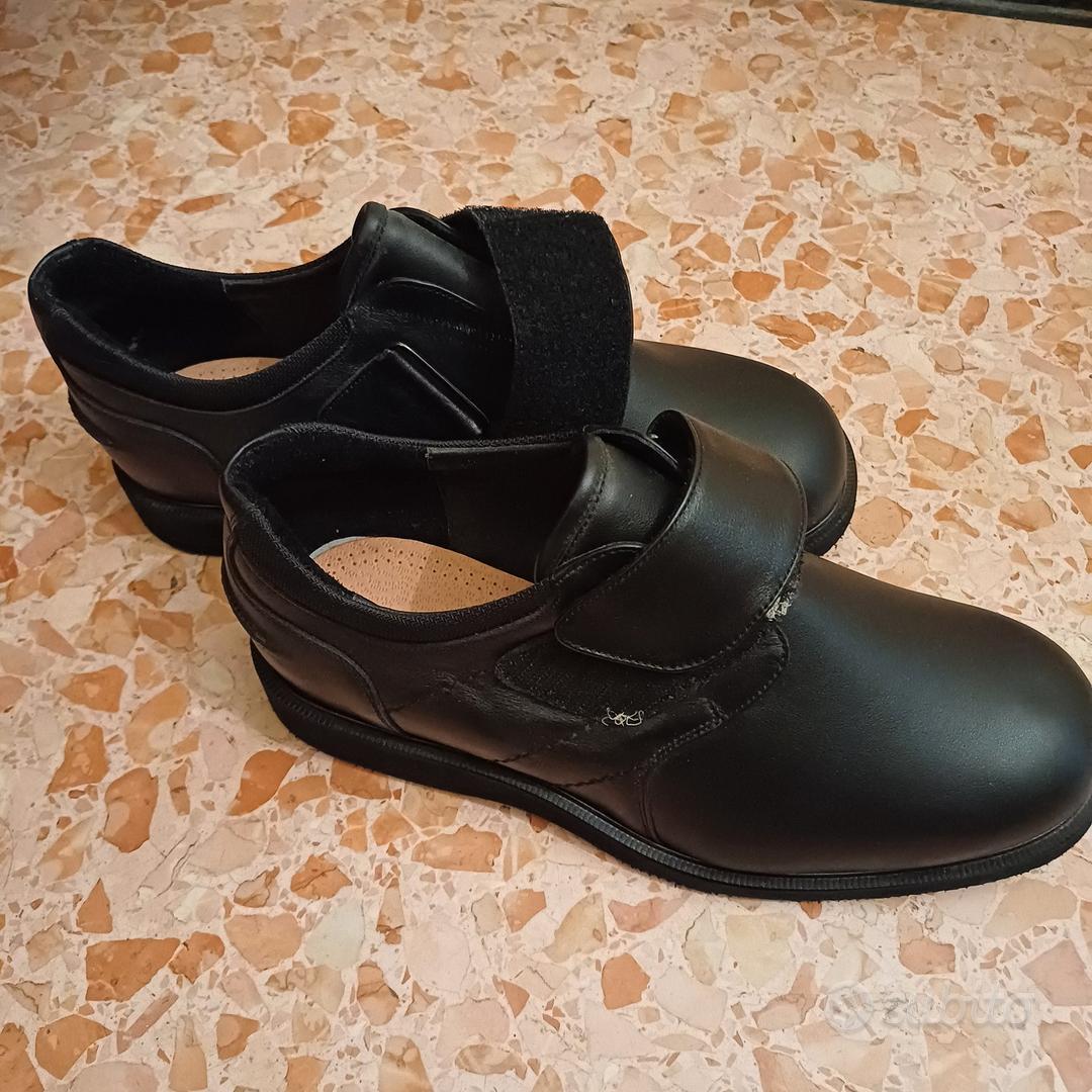 Scarpe Ortopediche Abbigliamento e Accessori In vendita a Genova
