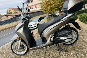 HONDA SH 350 PASSAGGIO E TAGLIANDO INCLUSO