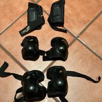 Rollerblade: protezioni gomiti-polsi-ginocchia