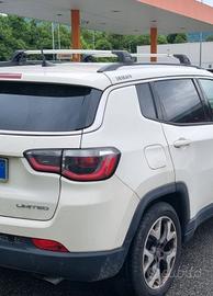 Barre portatutto Yakima per Jeep Compass