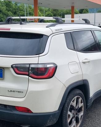 Barre portatutto Yakima per Jeep Compass