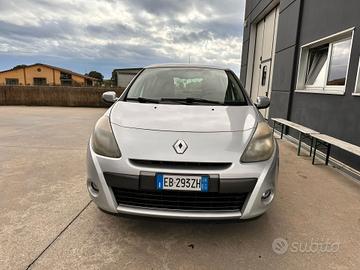 Renault Clio 1.2 16V 5 porte Dynamique