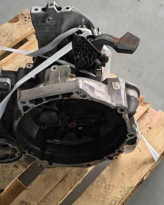 Cambio manuale VW GOLF VI 2.0 TDI  CBDC  revisiona