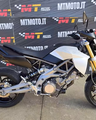 APRILIA Dorsoduro 750 Export Video 360