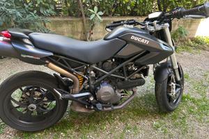 Ducati Hypermotard 796 - 2011