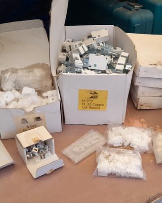 Lotto accessori per bastoni per tende