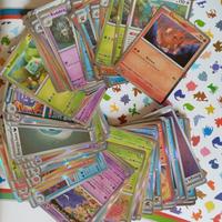 76 carte Pokemon holo scarlatto e violetto 151