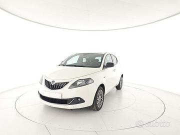 Lancia Ypsilon 1.0 FireFly 5 porte S&S Hybryd...