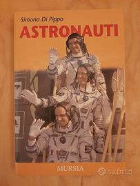 Libro "Astronauti"