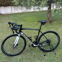 bicicletta scott in carbonio 