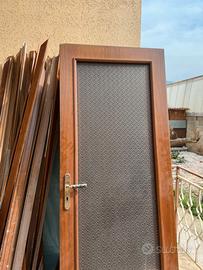 Porte complete in legno