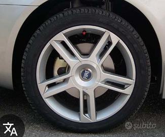 cerchi e gomme da 17" Fiat