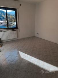 Trilocale con terrazzo, box e cantina