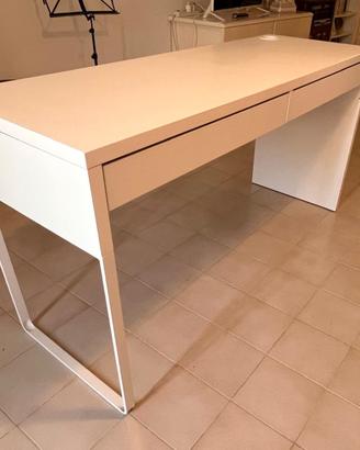 ScIvania bianca ikea